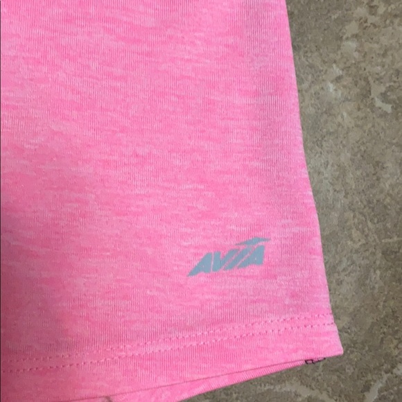 2 athletic tanks size medium - Picture 4 of 8